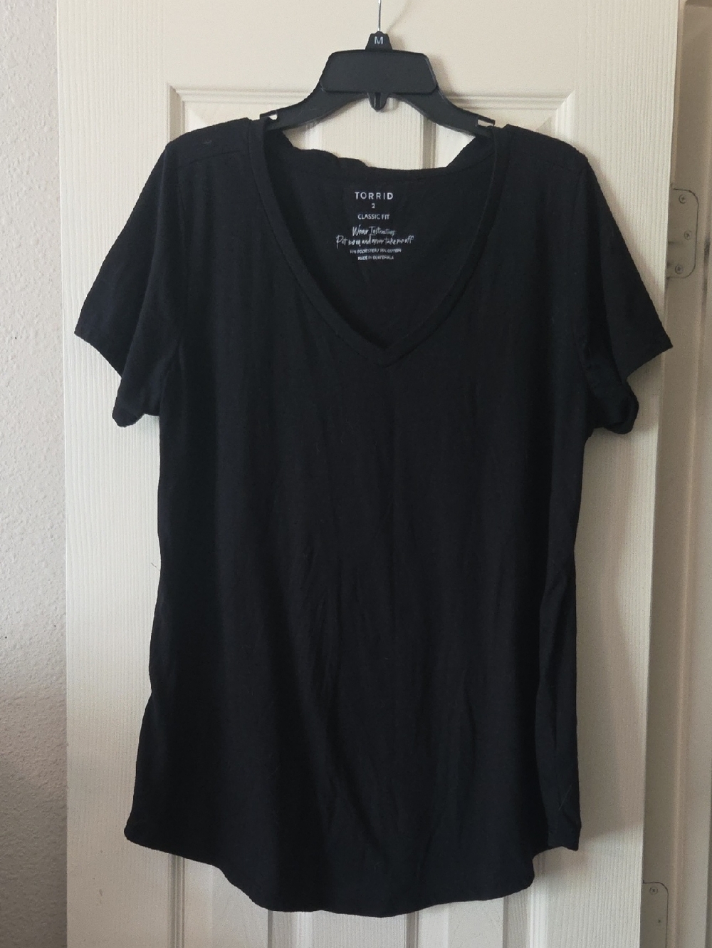 Torrid Black V-Neck Short Sleeve Tee